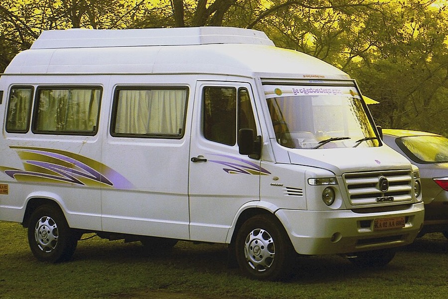 Force Tempo Traveller for groups